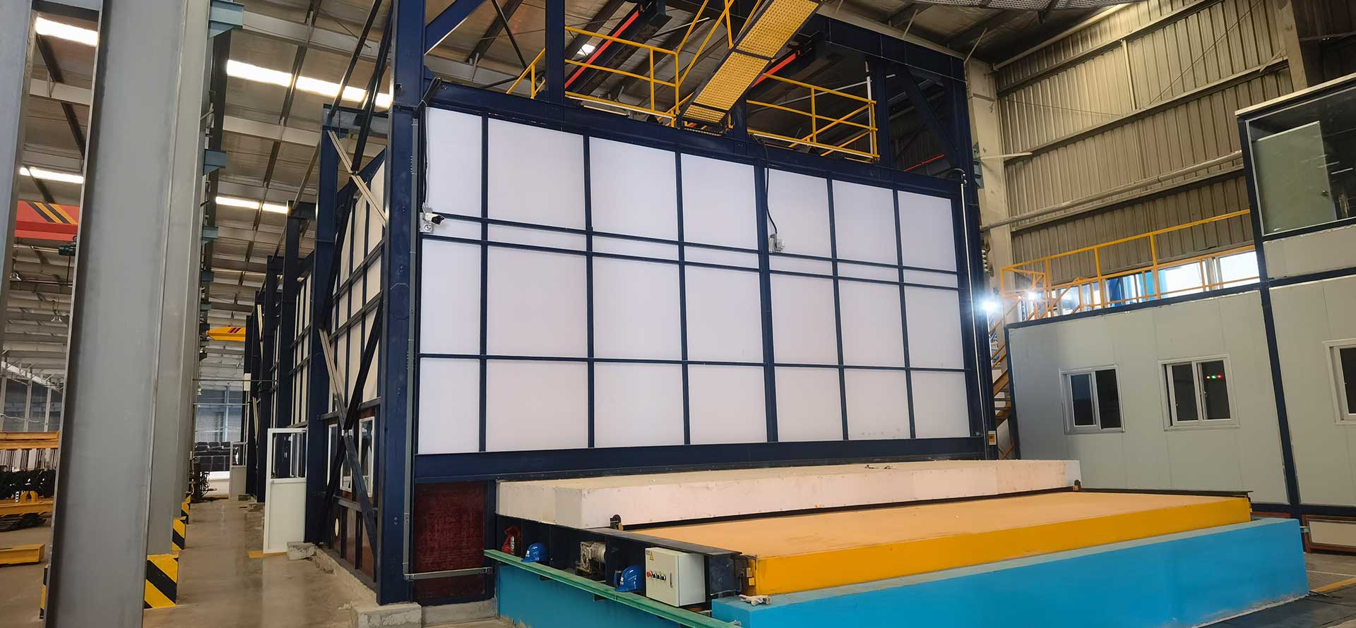 專業(yè)綜合熱鍍鋅生產(chǎn)線供應商 - 河北安諾提供：設計，制造，安裝，委托，培訓。