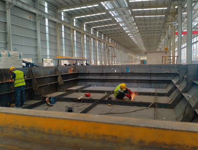 河北安諾吹鍍型材生產(chǎn)線施工進行中—山西晉南鋼鐵集團有限公司。